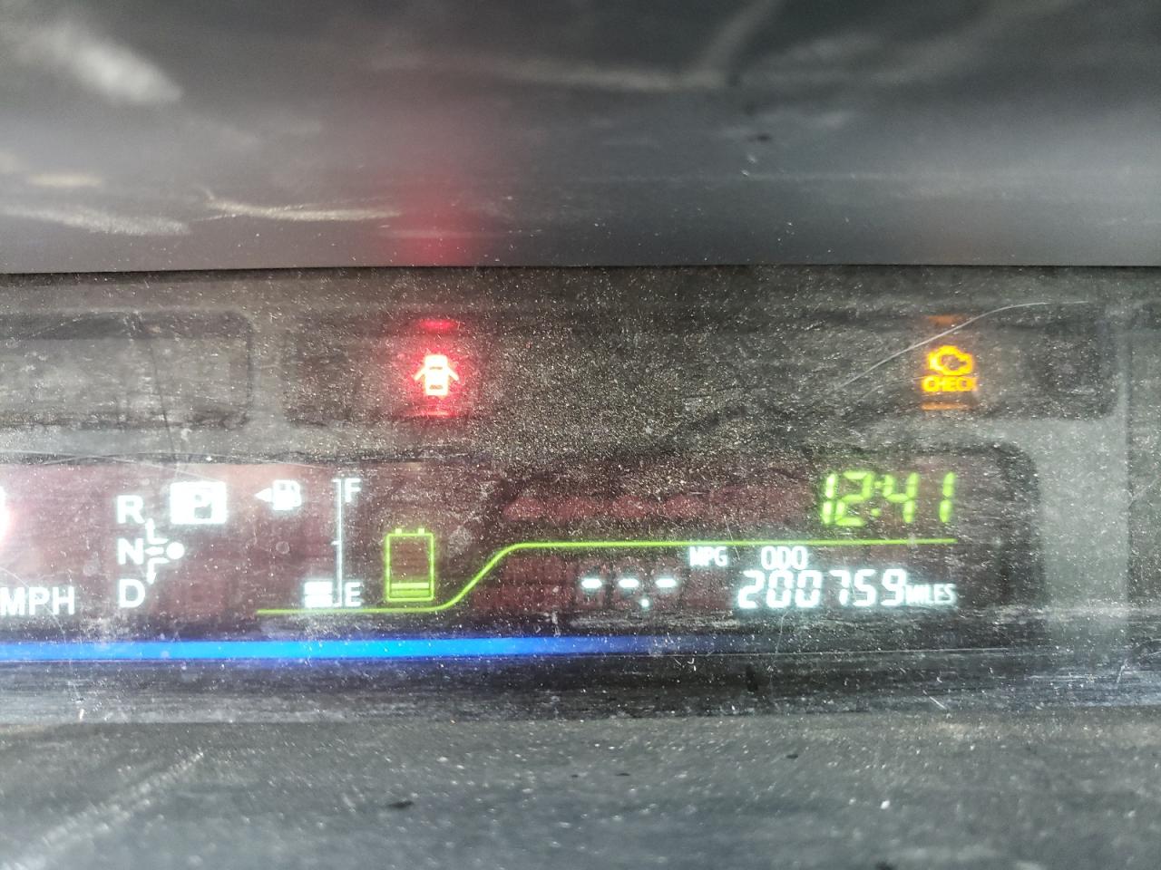 Photo 8 from auction – 2013 TOYOTA PRIUS V with VIN JTDZN3EU9D3282438