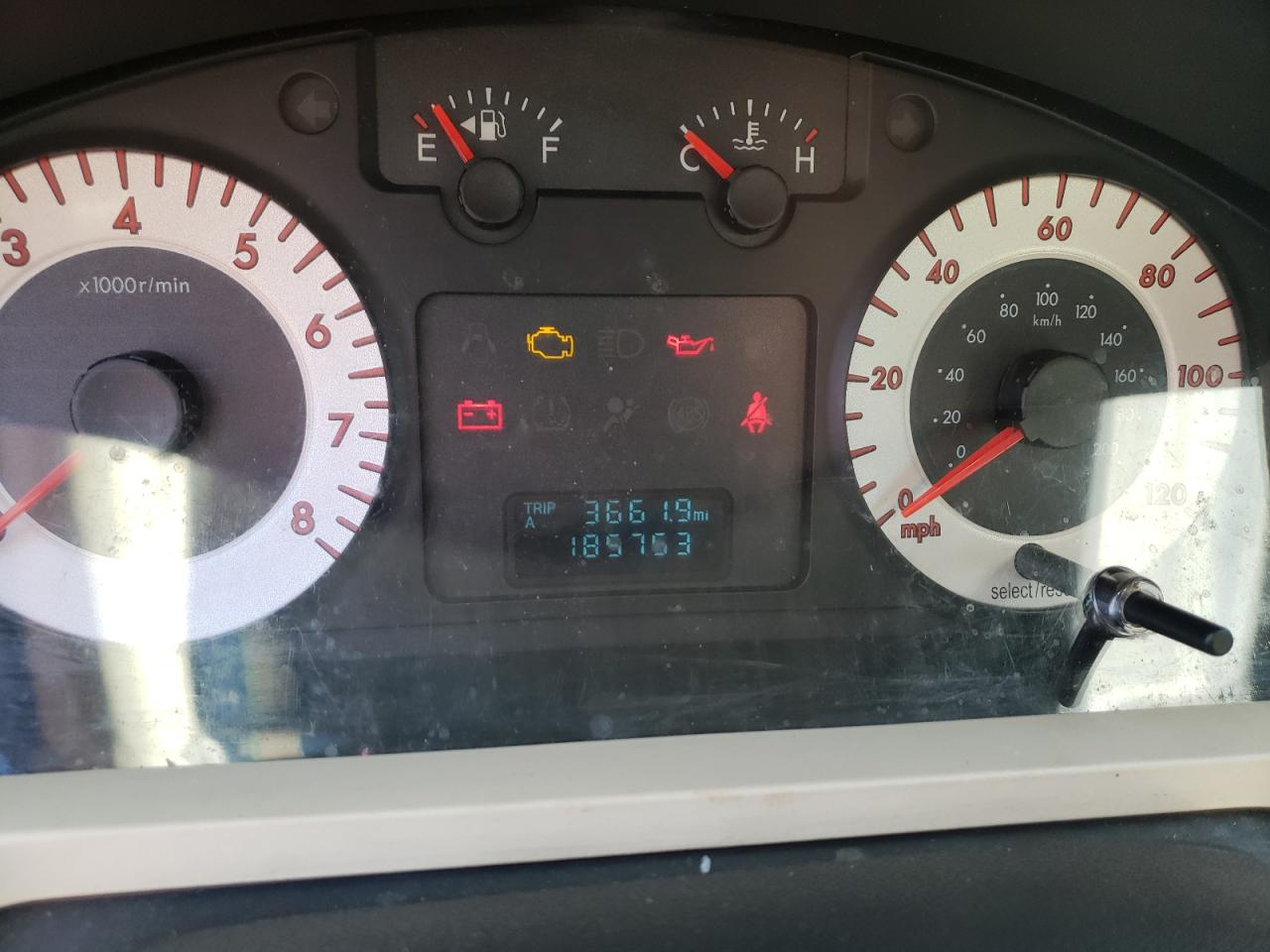 Photo 13 from auction – 2008 MAZDA TRIBUTE I with VIN 4F2CZ02Z48KM00433