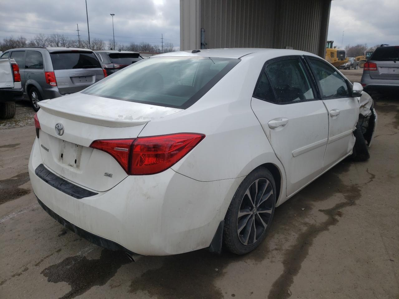 Photo 4 from auction – 2017 TOYOTA COROLLA L with VIN 2T1BURHE8HC785659