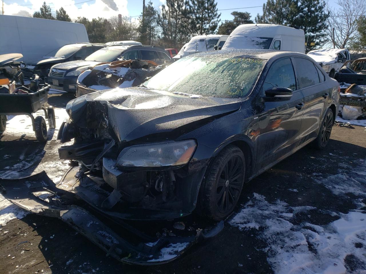 Photo 2 from auction – 2014 VOLKSWAGEN PASSAT S with VIN 1VWAT7A30EC112331