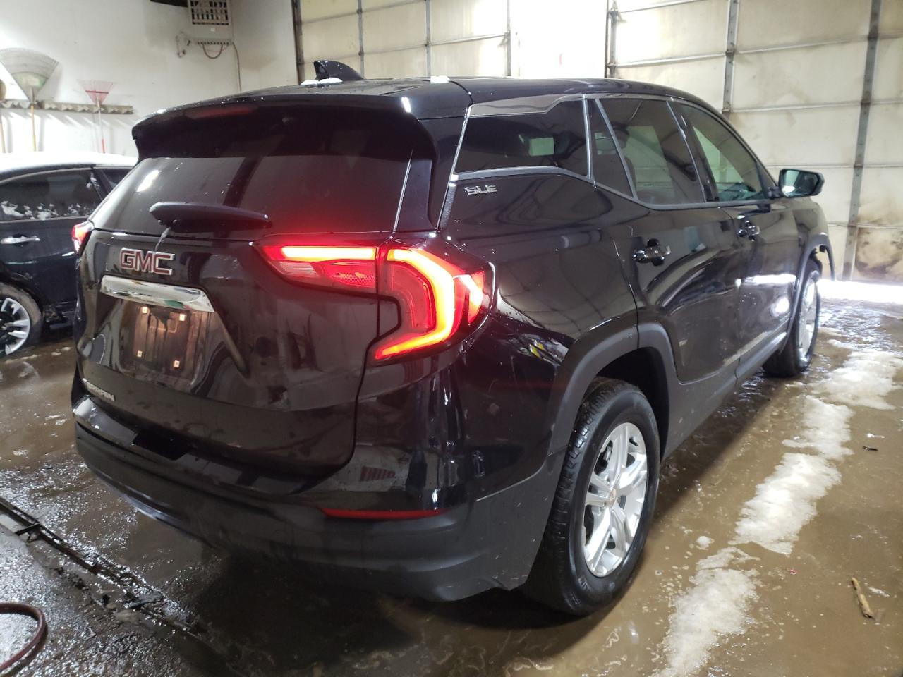 Photo 4 from auction – 2020 GMC TERRAIN SL with VIN 3GKALMEV8LL292824