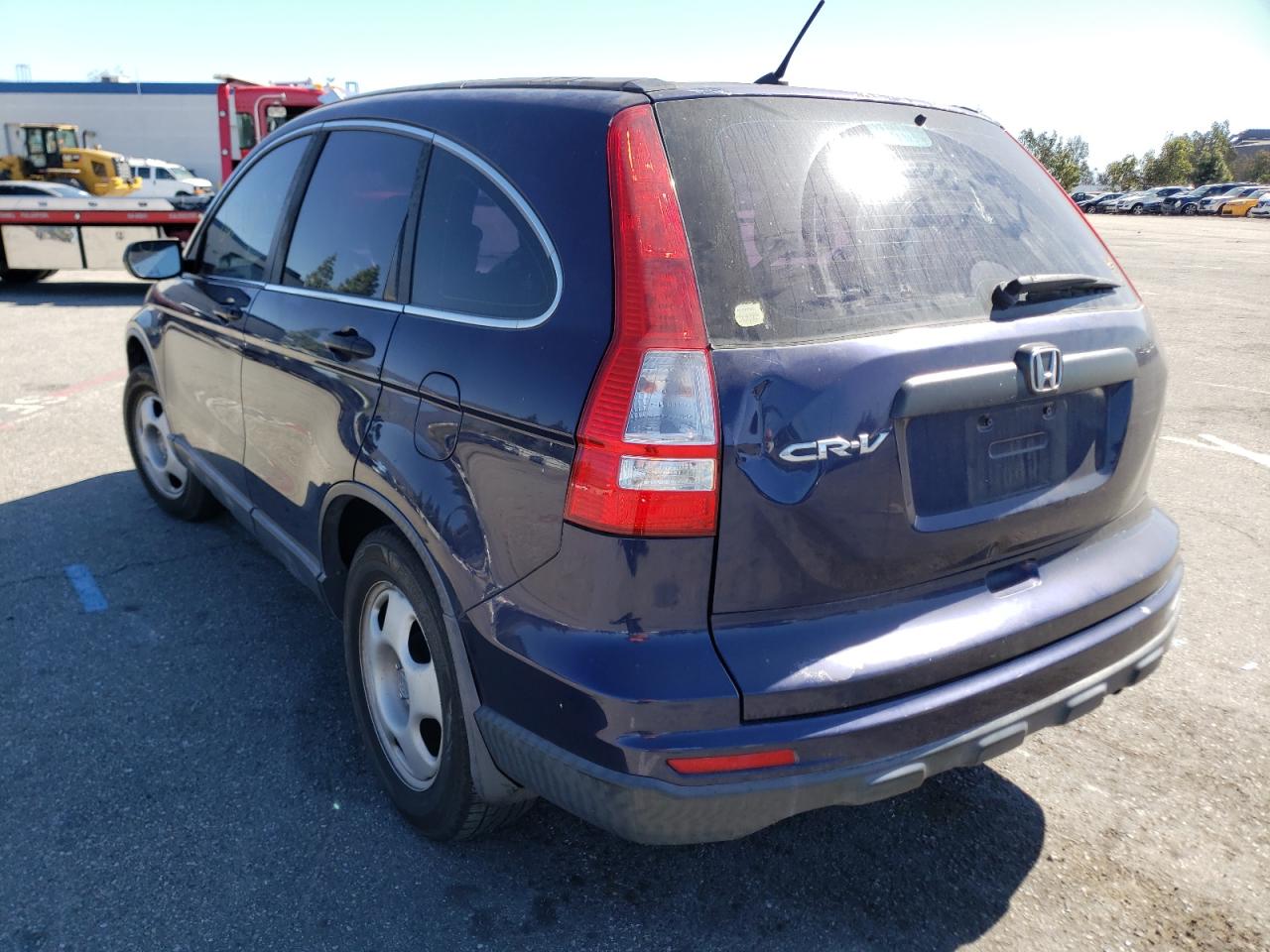 Photo 3 from auction – 2011 HONDA CR-V LX with VIN 5J6RE3H33BL060875