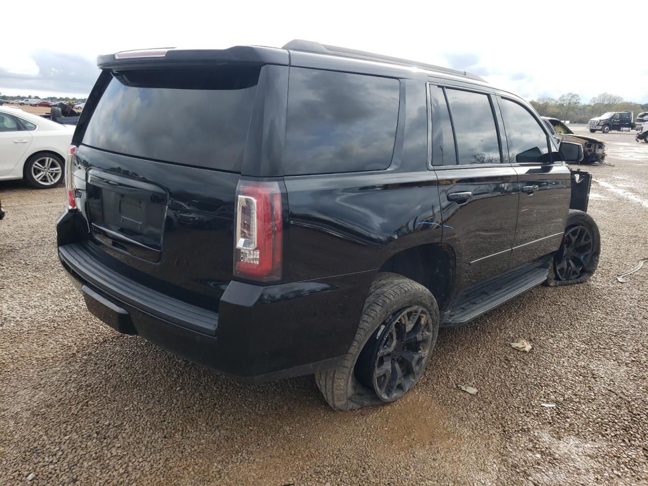 Photo 4 from auction – 2016 GMC YUKON SLT with VIN 1GKS2BKC0GR175445