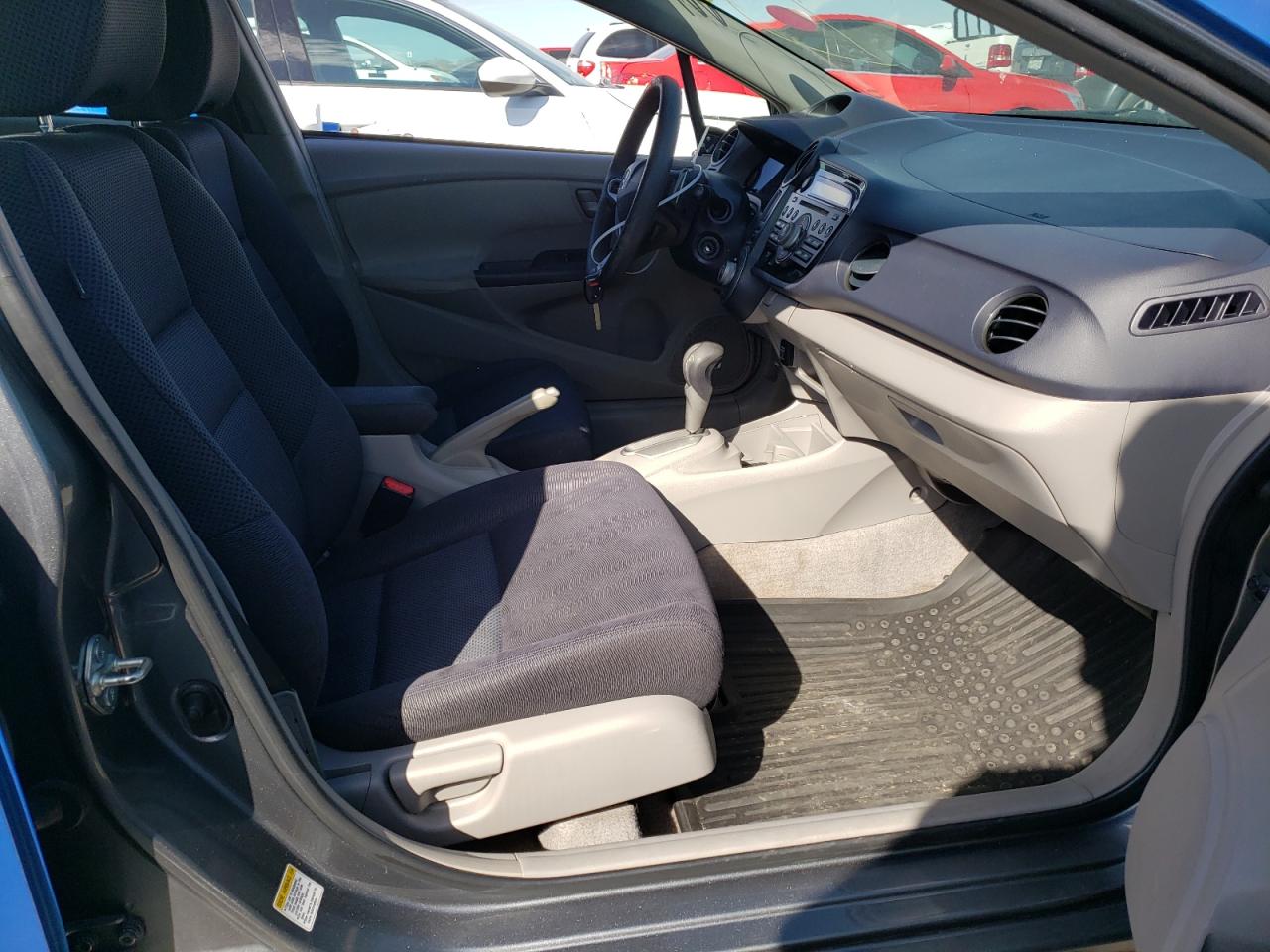 Photo 5 from auction – 2010 HONDA INSIGHT EX with VIN JHMZE2H75AS021274