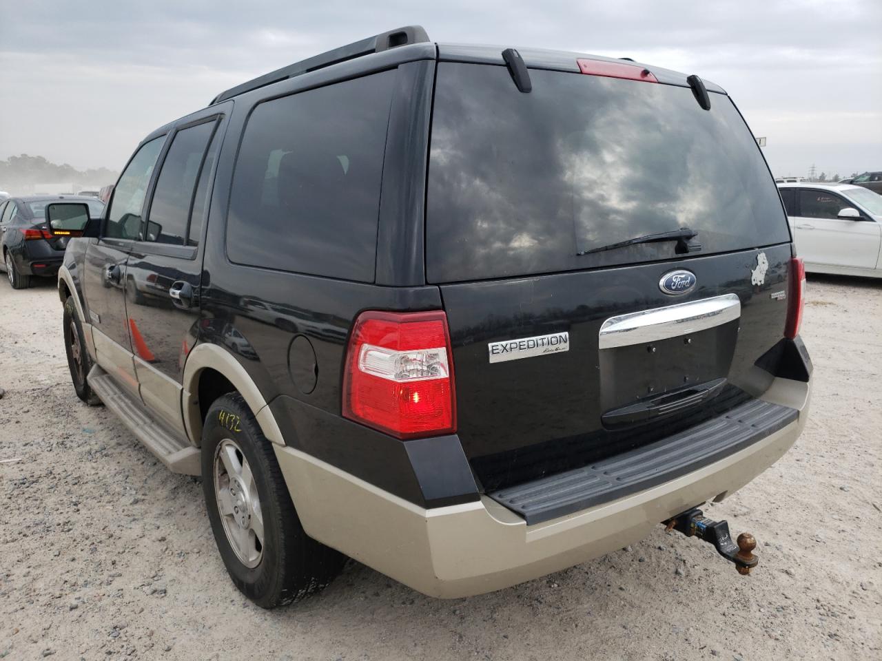 Photo 3 from auction – 2007 FORD EXPEDITION with VIN 1FMFU17507LA18945