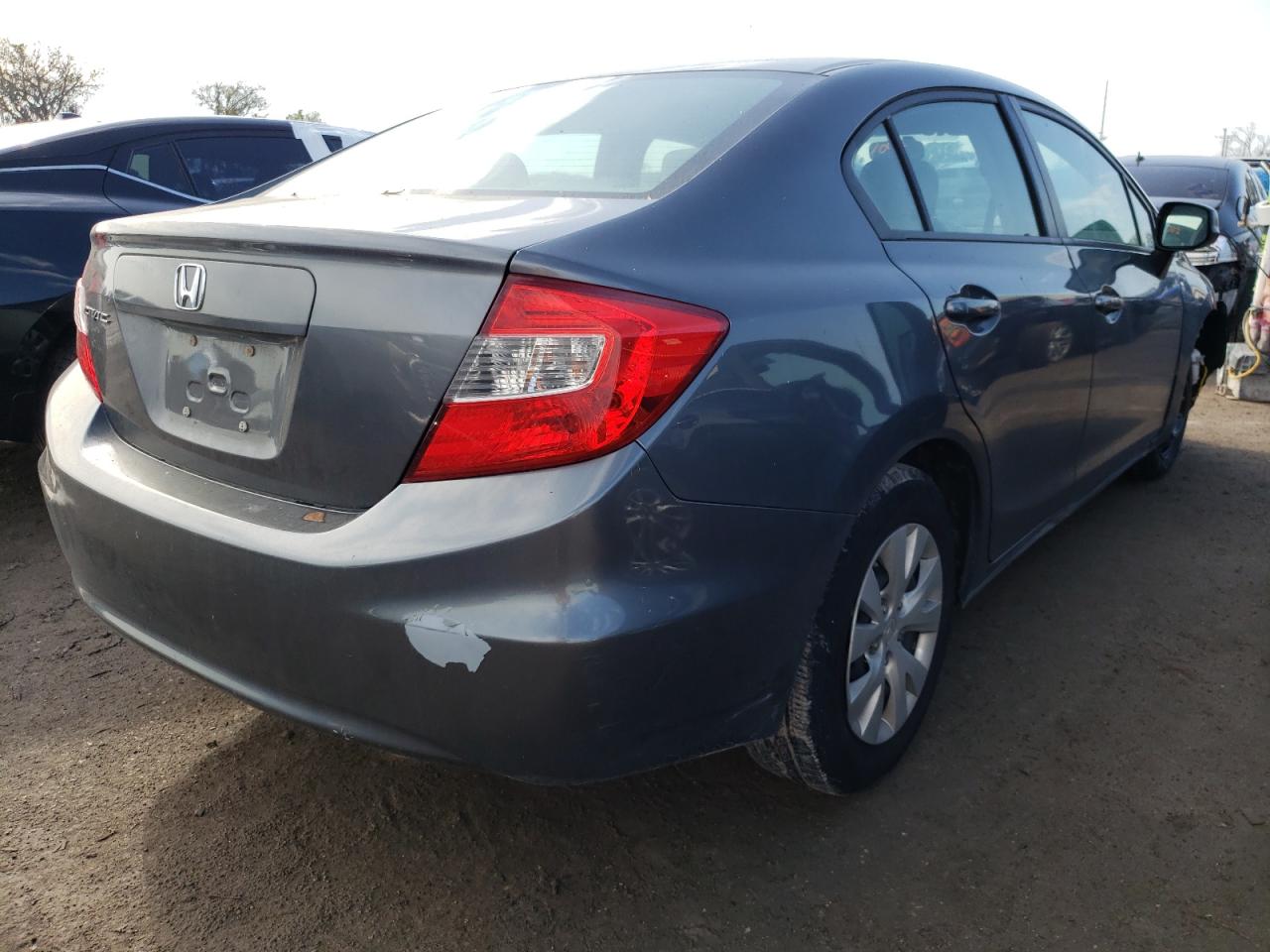 Photo 4 from auction – 2012 HONDA CIVIC LX with VIN 19XFB2F5XCE357040