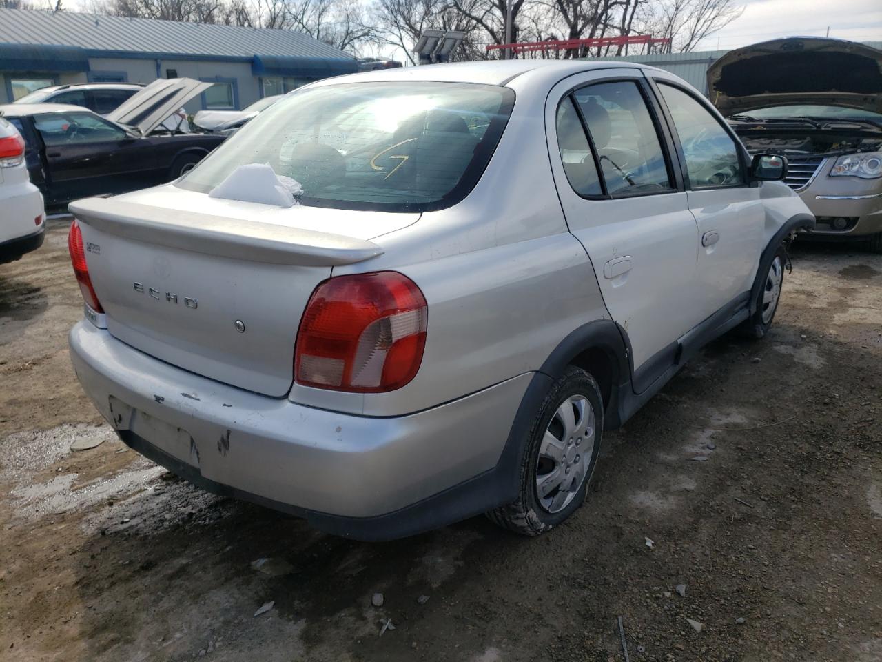 Photo 4 from auction – 2001 TOYOTA ECHO with VIN JTDBT123010142573
