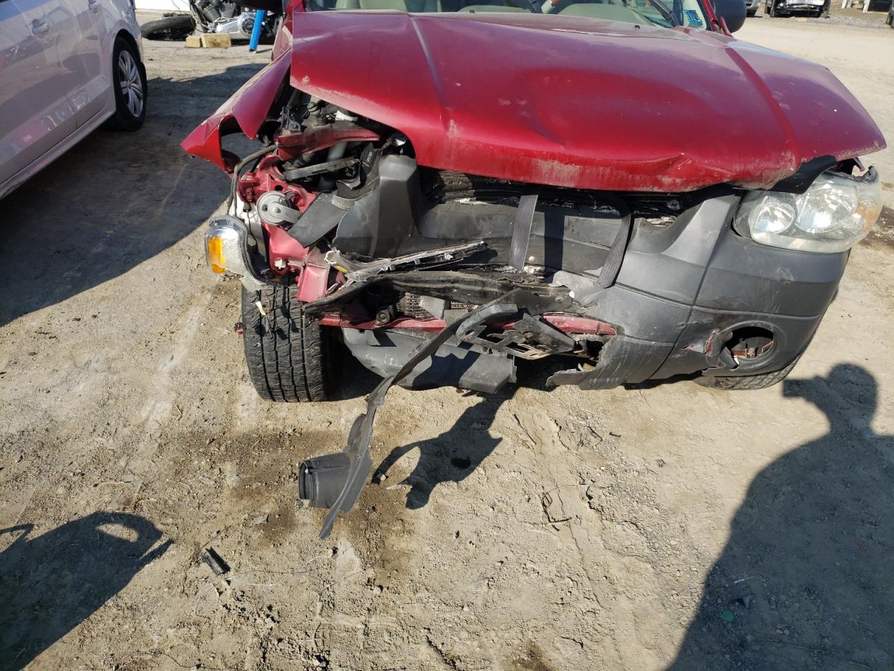 Photo 9 from auction – 2006 FORD ESCAPE XLT with VIN 1FMCU93146KA33991