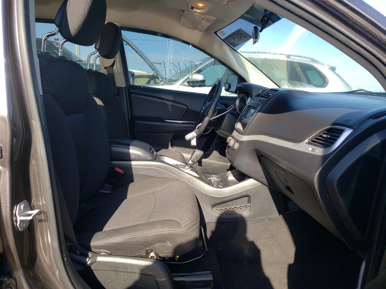 Photo 5 from auction – 2017 DODGE JOURNEY SE with VIN 3C4PDCAB1HT601971