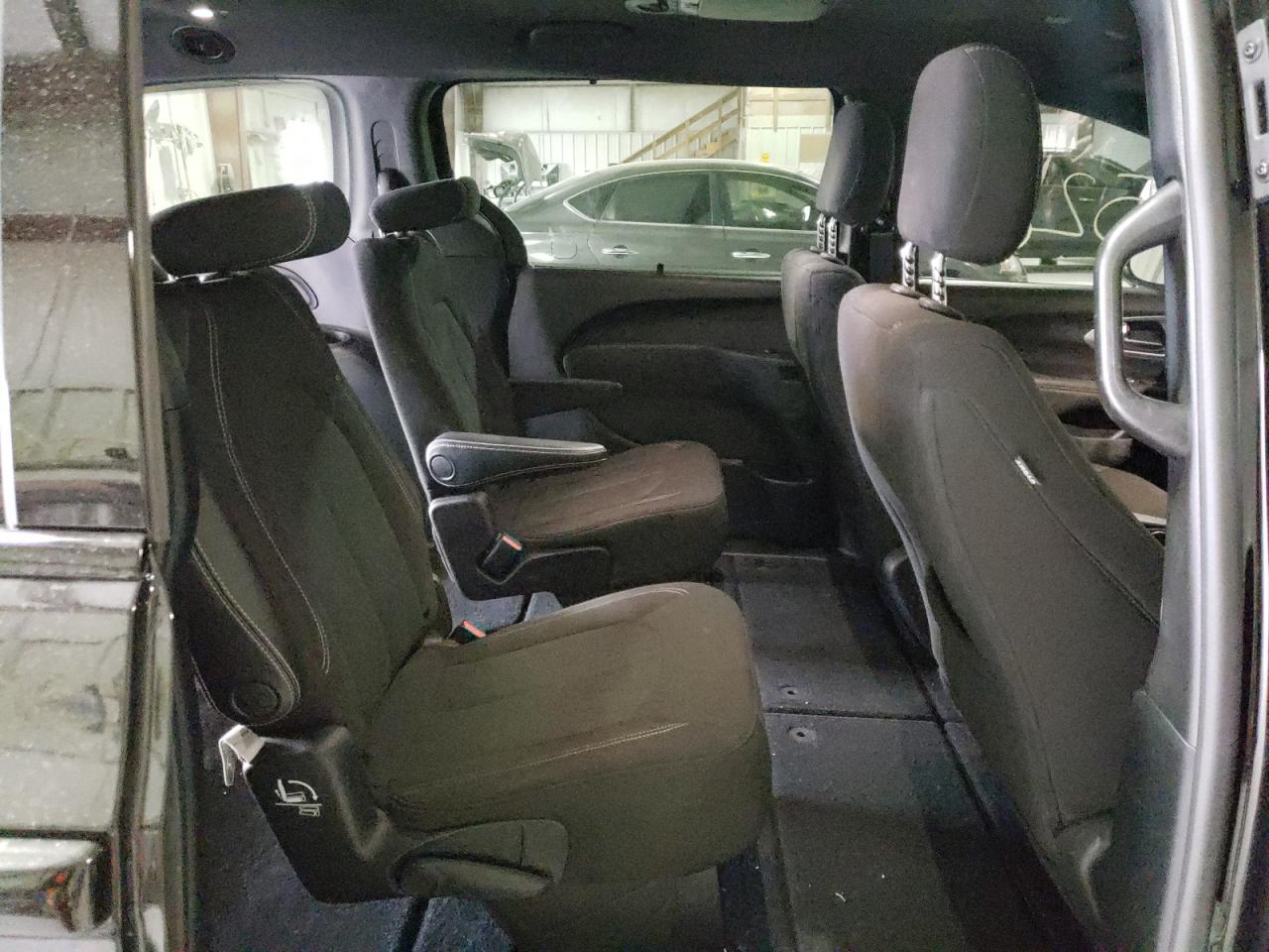 Photo 6 from auction – 2020 CHRYSLER PACIFICA T with VIN 2C4RC1FG7LR277666