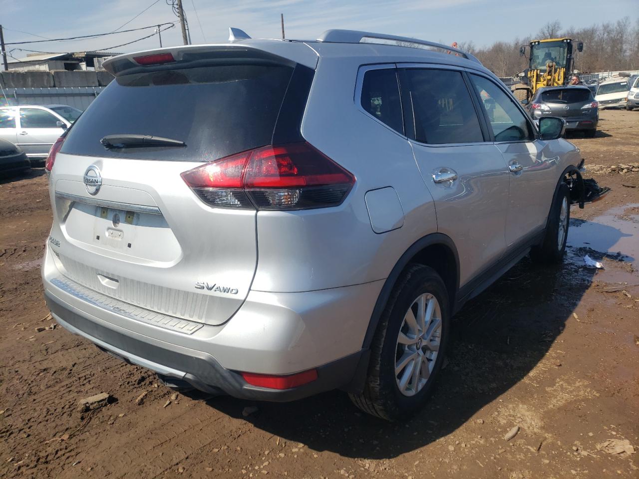Photo 4 from auction – 2018 NISSAN ROGUE S with VIN KNMAT2MV9JP618598