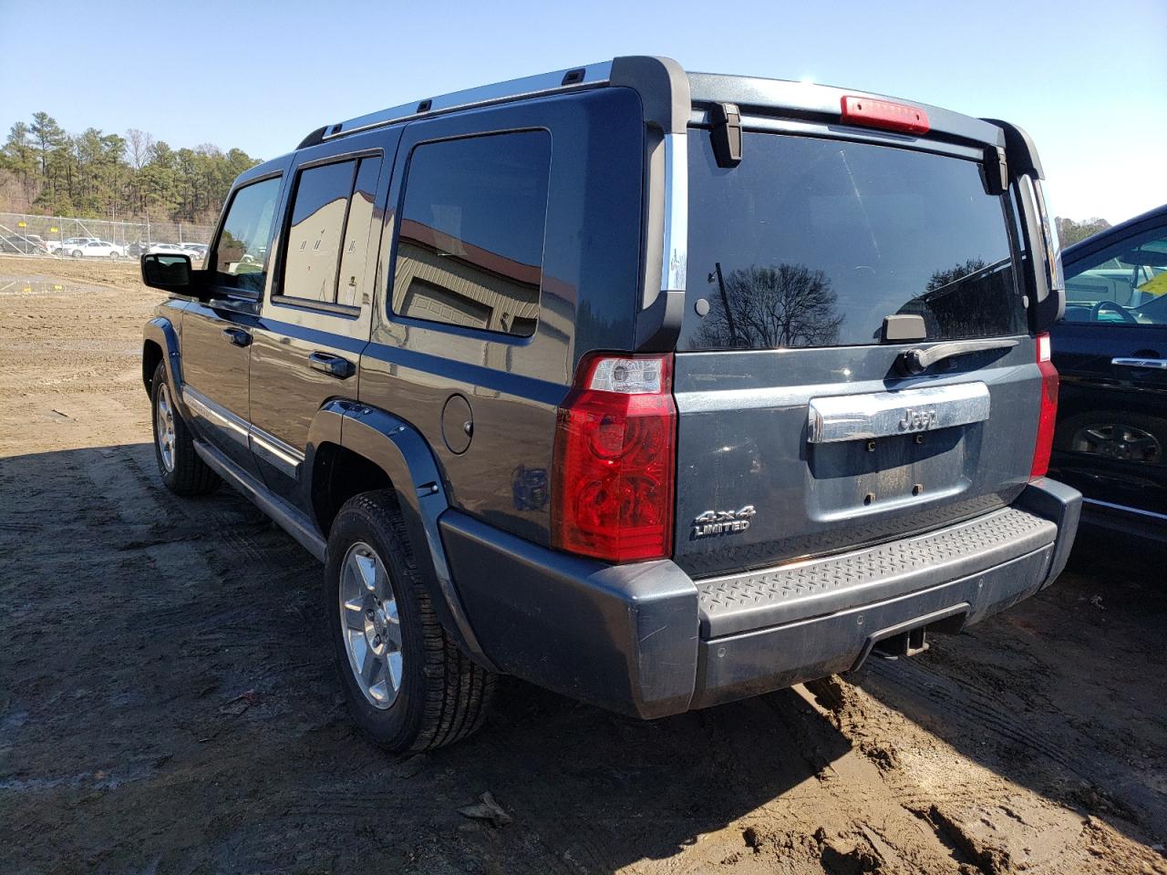 Photo 3 from auction – 2006 JEEP COMMANDER with VIN 1J8HG58N56C317901