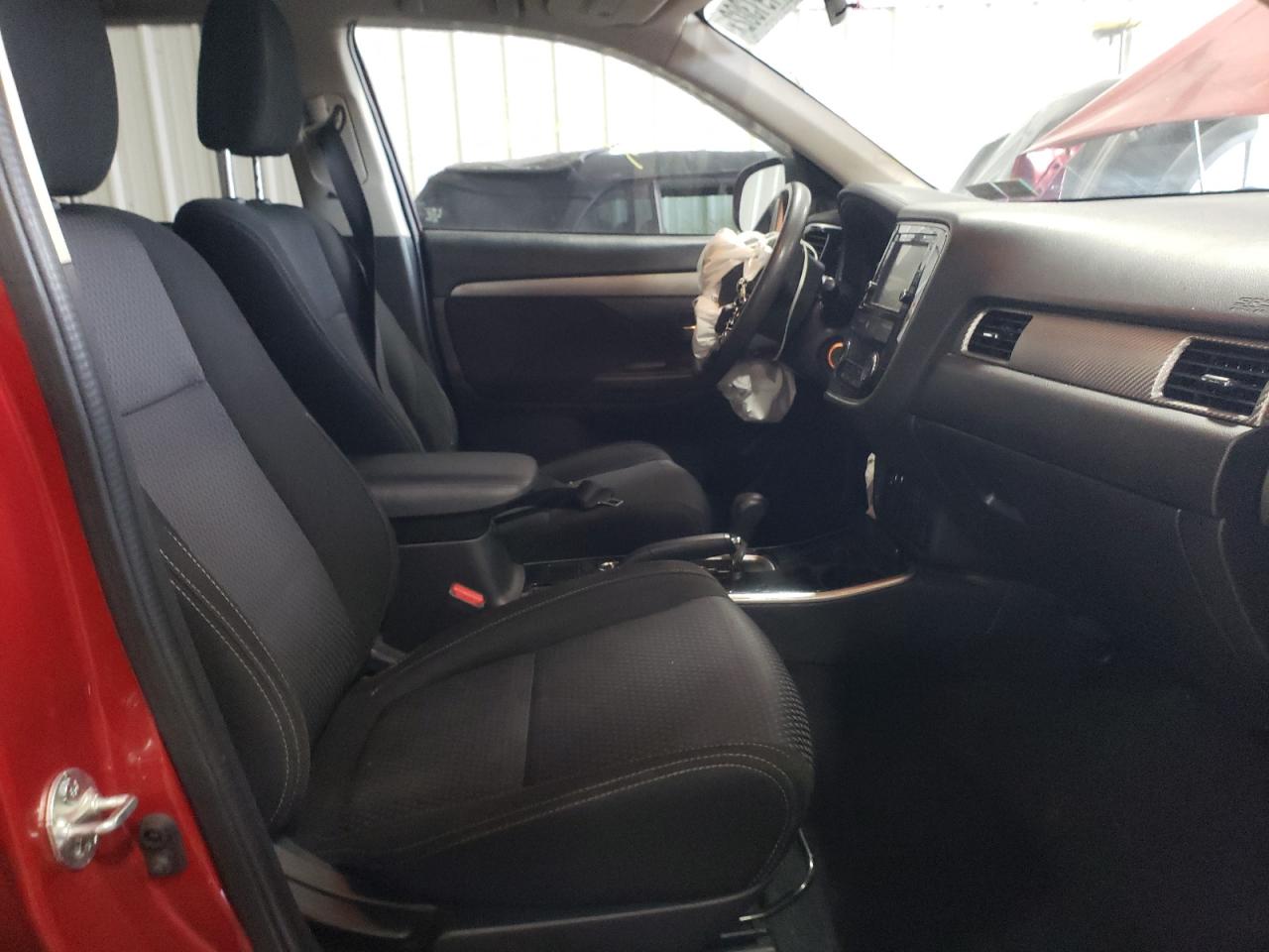 Photo 5 from auction – 2018 MITSUBISHI OUTLANDER with VIN JA4AZ3A36JZ067083