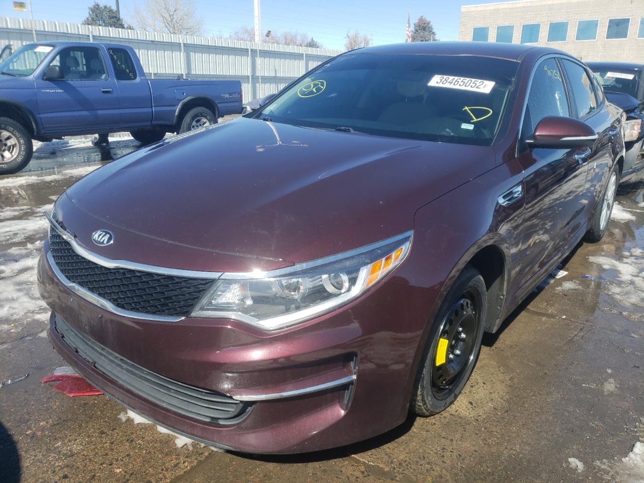 Photo 2 from auction – 2016 KIA OPTIMA LX with VIN 5XXGT4L33GG059796