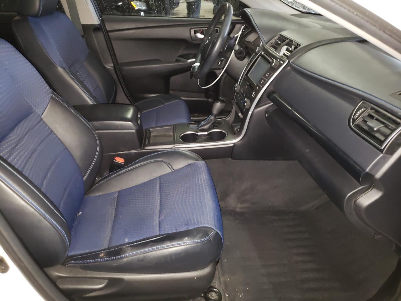 Photo 5 from auction – 2016 TOYOTA CAMRY LE with VIN 4T1BF1FK7GU999284