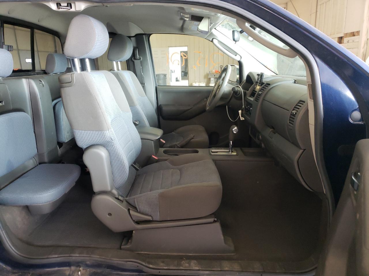 Photo 5 from auction – 2006 NISSAN FRONTIER K with VIN 1N6AD06U96C448065