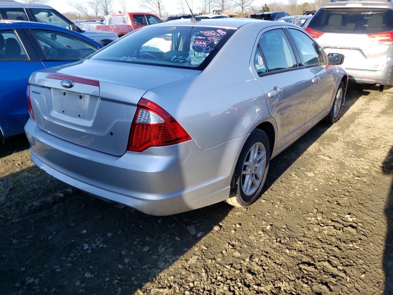 Photo 4 from auction – 2012 FORD FUSION S with VIN 3FAHP0GA5CR425317