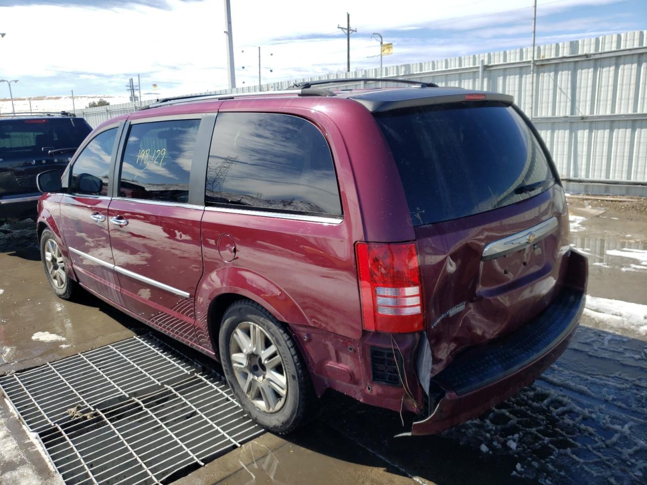 Photo 3 from auction – 2008 CHRYSLER TOWN & COU with VIN 2A8HR64X58R689191