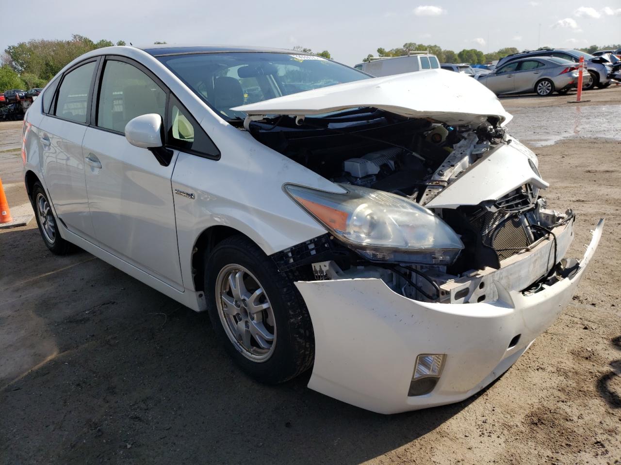 TOYOTA PRIUS 2011 with VIN JTDKN3DU3B0290262 - Photo from auction
