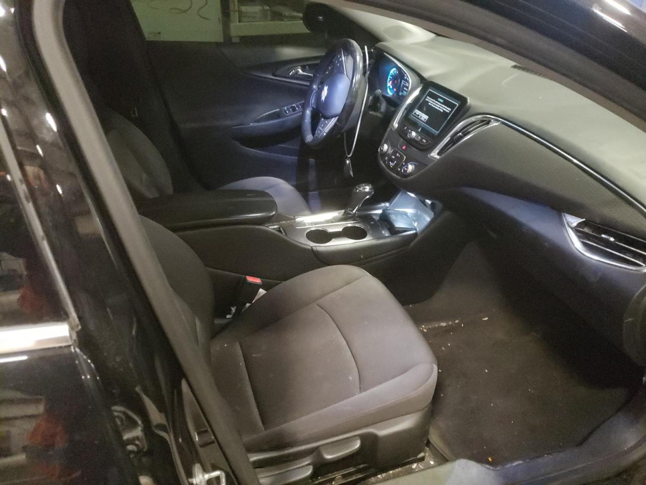 Photo 5 from auction – 2018 CHEVROLET MALIBU LT with VIN 1G1ZD5ST5JF260076