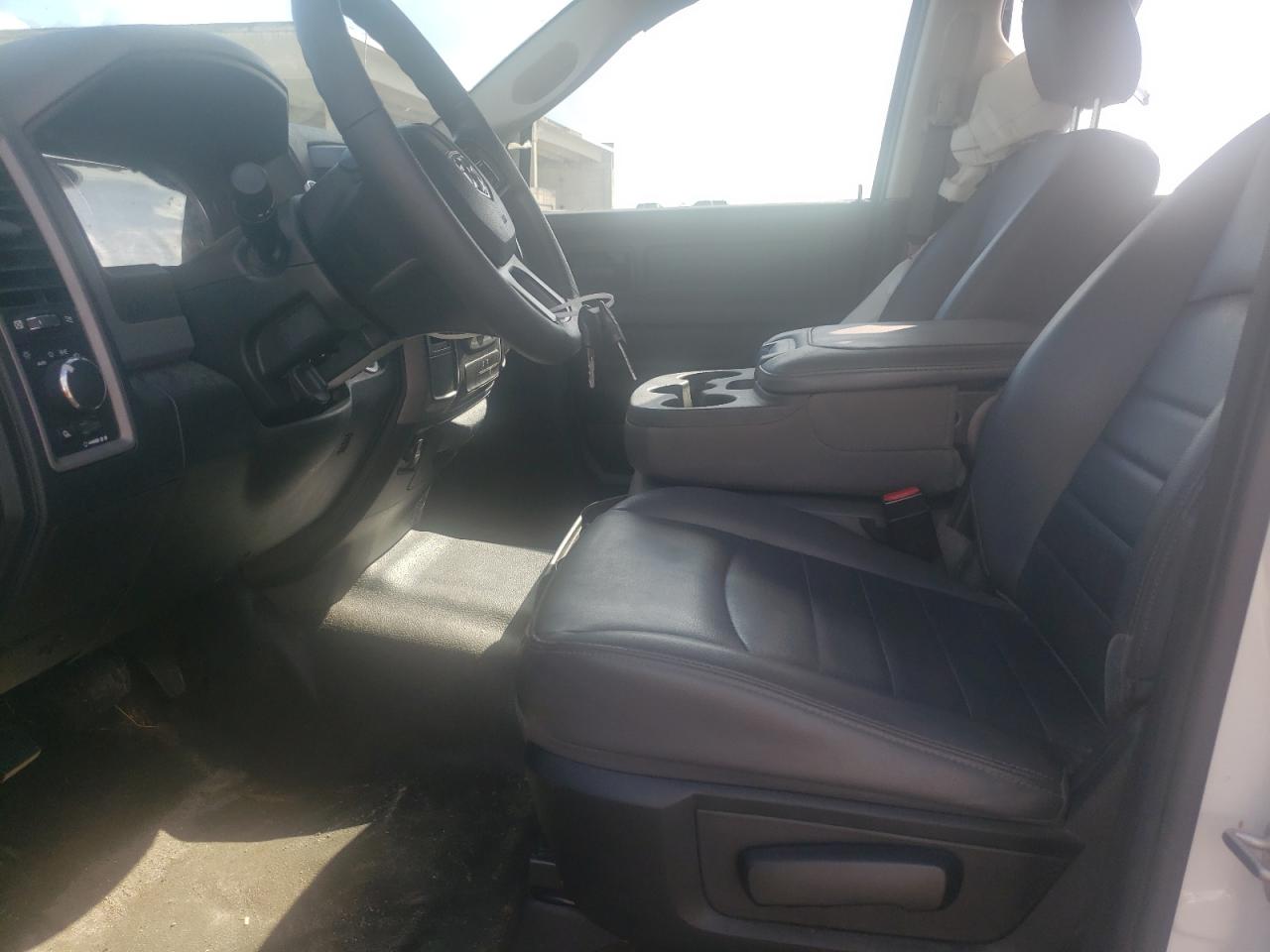 Photo 5 from auction – 2018 RAM 2500 ST with VIN 3C6UR4HJ3JG363506