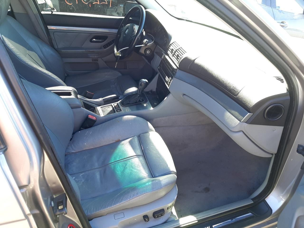Photo 5 from auction – 1999 BMW 528 I AUTO with VIN WBADM6332XBY20185