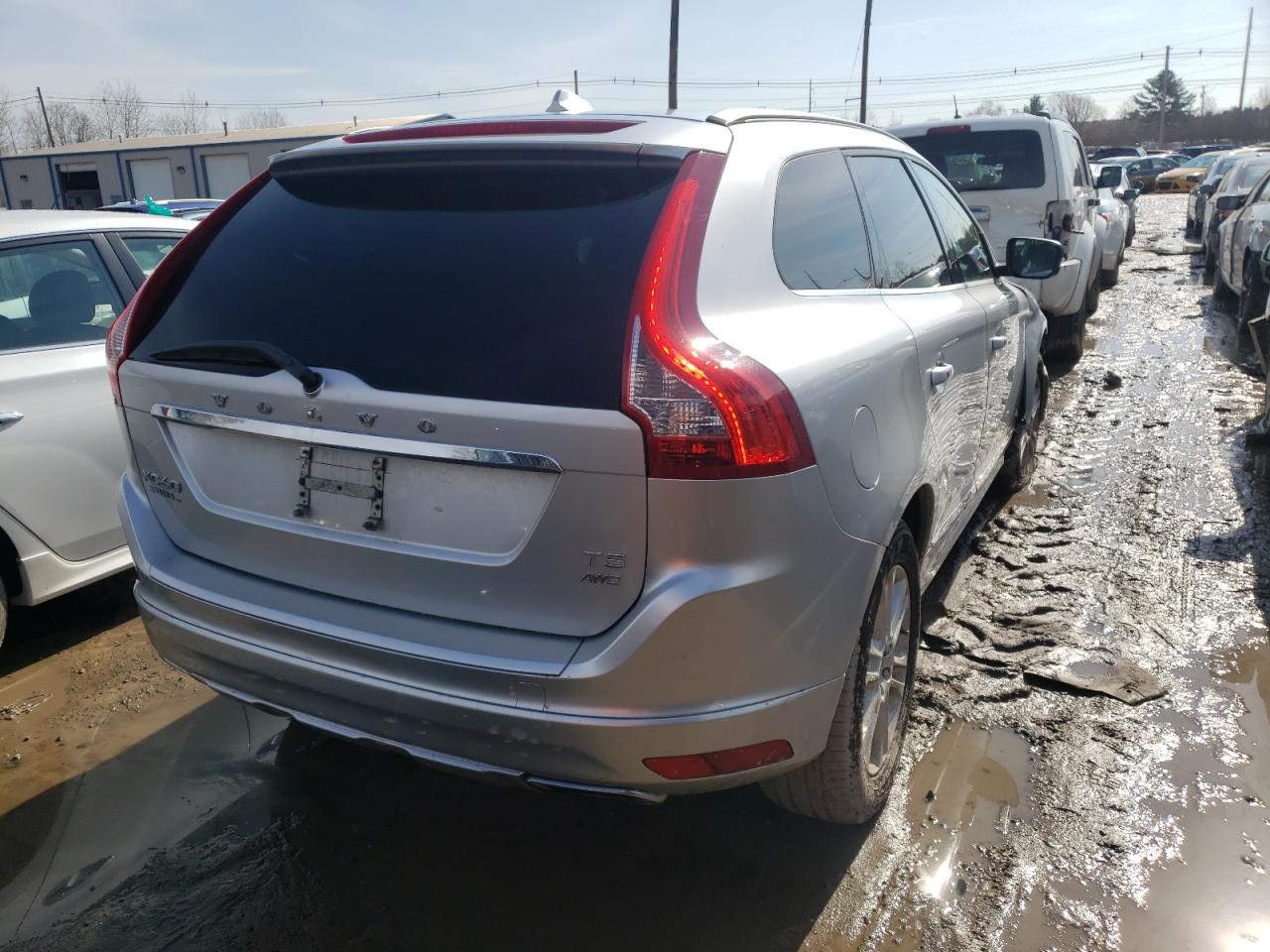 Photo 4 from auction – 2015 VOLVO XC60 T5 PR with VIN YV4612RK6F2709792