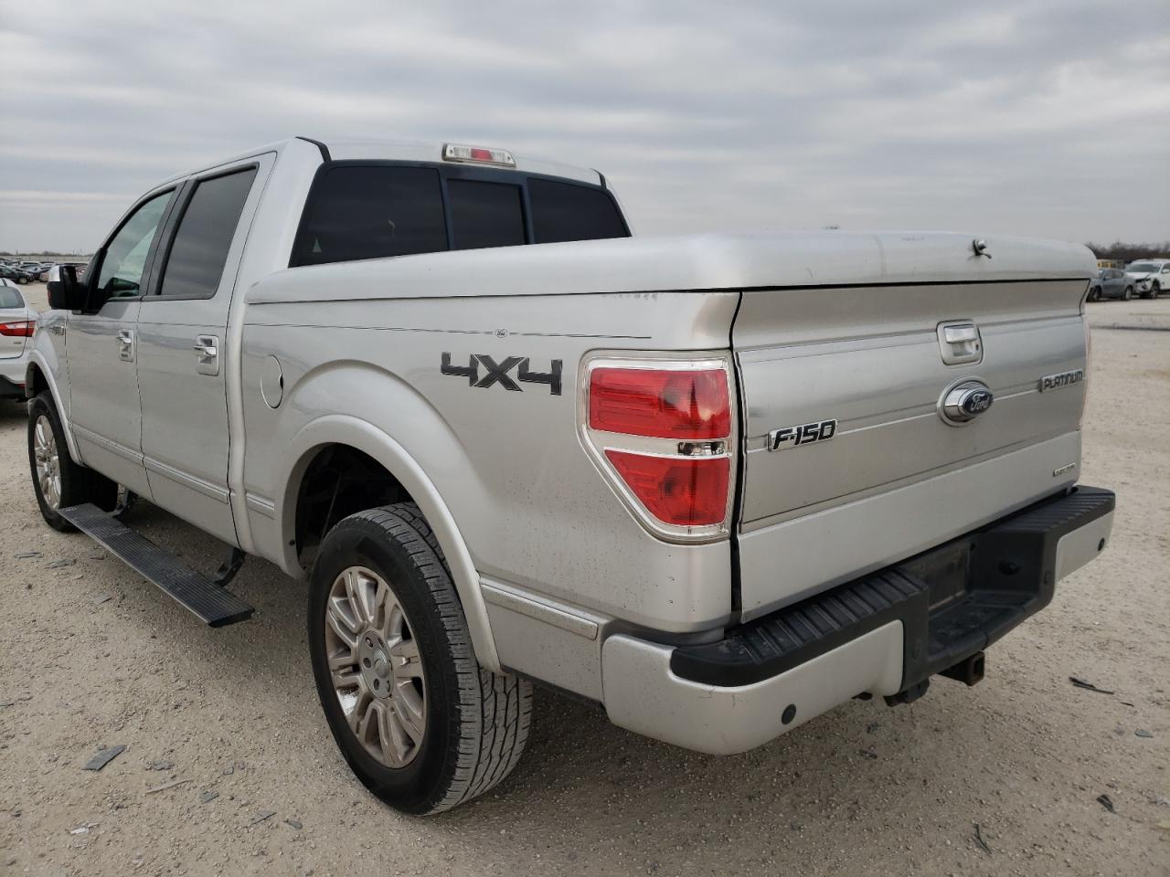 Photo 3 from auction – 2011 FORD F150 SUPER with VIN 1FTFW1EFXBFA50741
