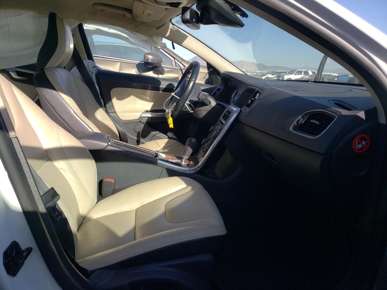 Photo 5 from auction – 2012 VOLVO S60 T5 with VIN YV1622FS5C2116015