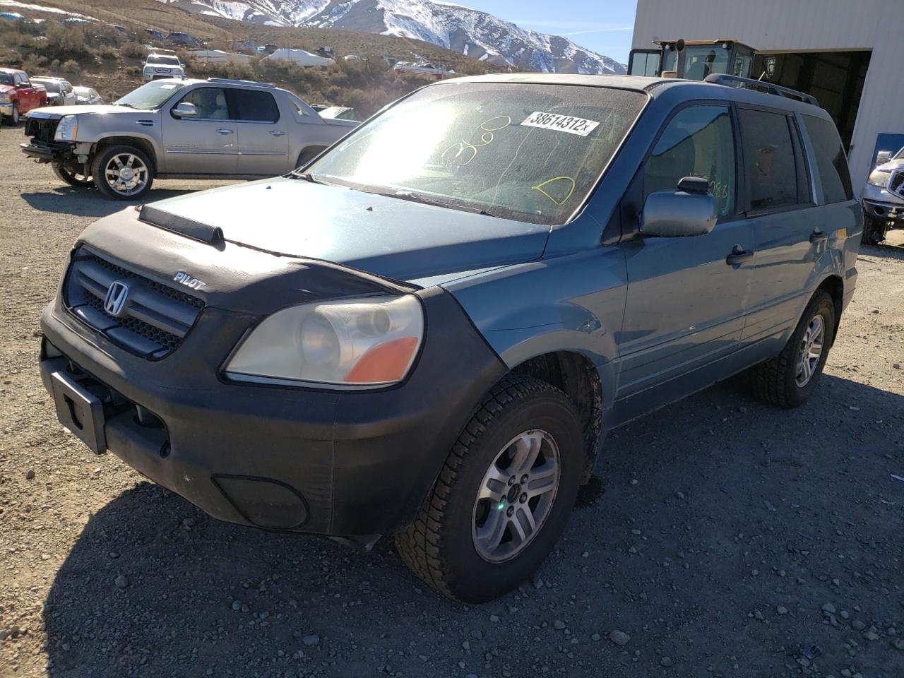 Photo 2 from auction – 2005 HONDA PILOT EXL with VIN 2HKYF18565H503565