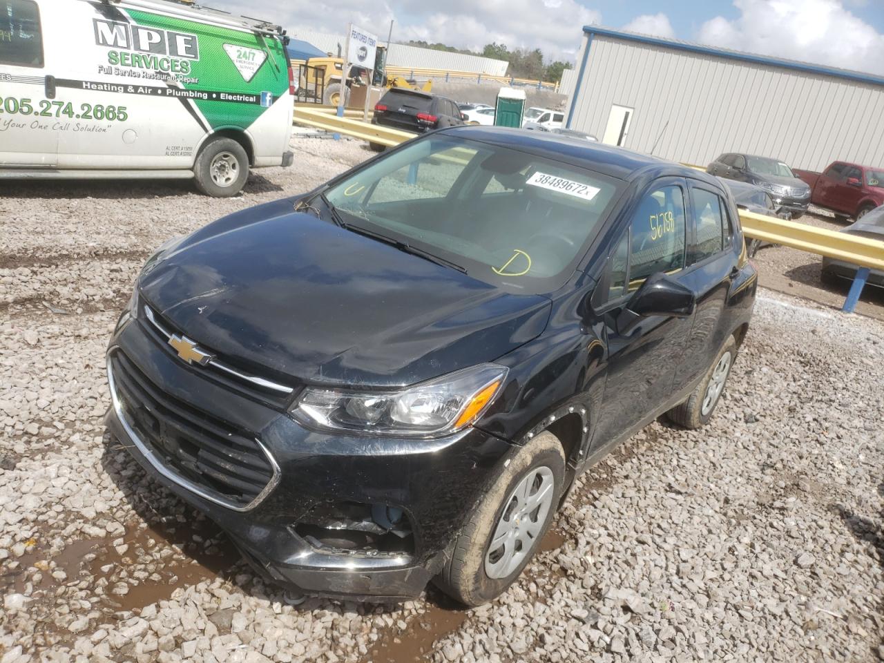 Photo 2 from auction – 2018 CHEVROLET TRAX LS with VIN 3GNCJKSB9JL172396