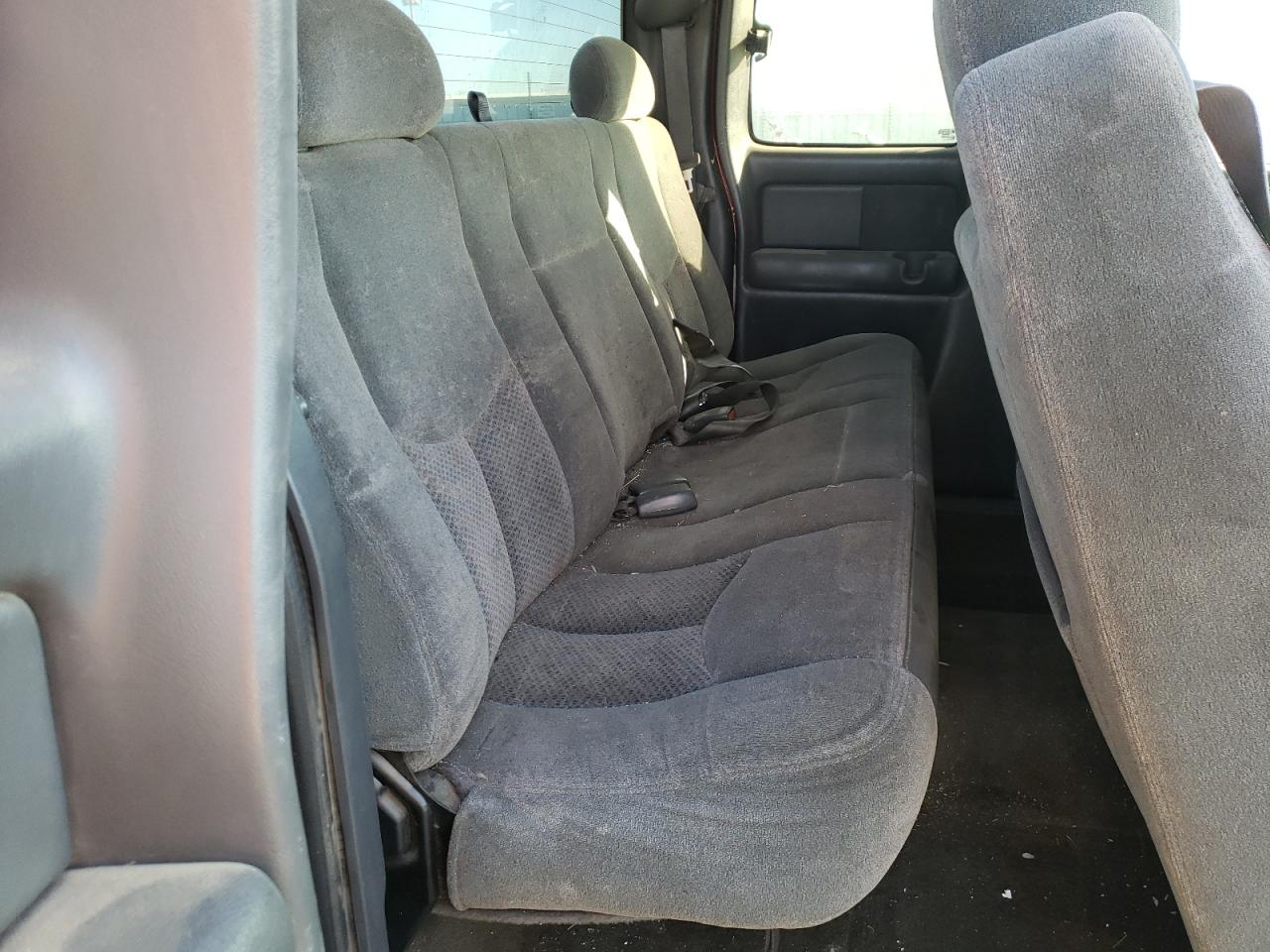 Photo 6 from auction – 2004 CHEVROLET SILVRDO LT with VIN 2GCEC19T641116636