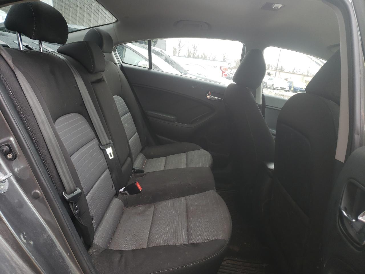 Photo 6 from auction – 2016 KIA FORTE EX with VIN KNAFX4A81G5549511