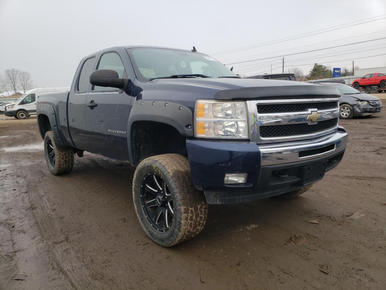 CHEVROLET SILVERADO 2010 with VIN 1GCSKSE37AZ145907 - Photo from auction