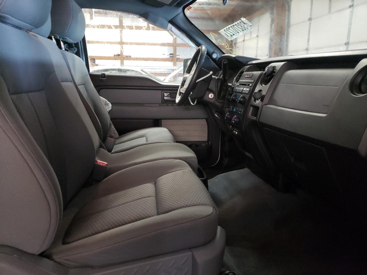 Photo 5 from auction – 2013 FORD F150 SUPER with VIN 1FTFX1EF1DFB30607