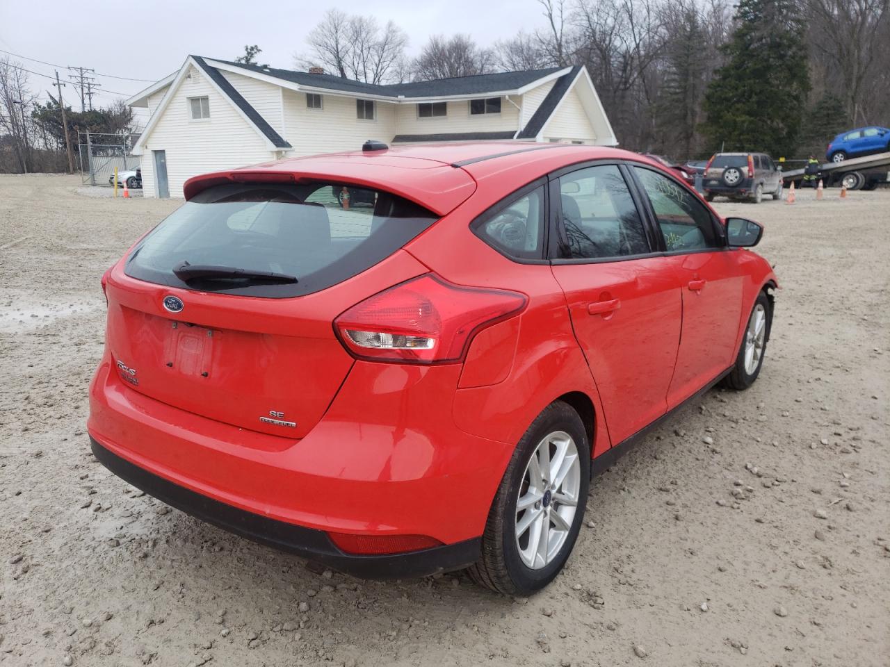 Photo 4 from auction – 2016 FORD FOCUS SE with VIN 1FADP3K23GL337788