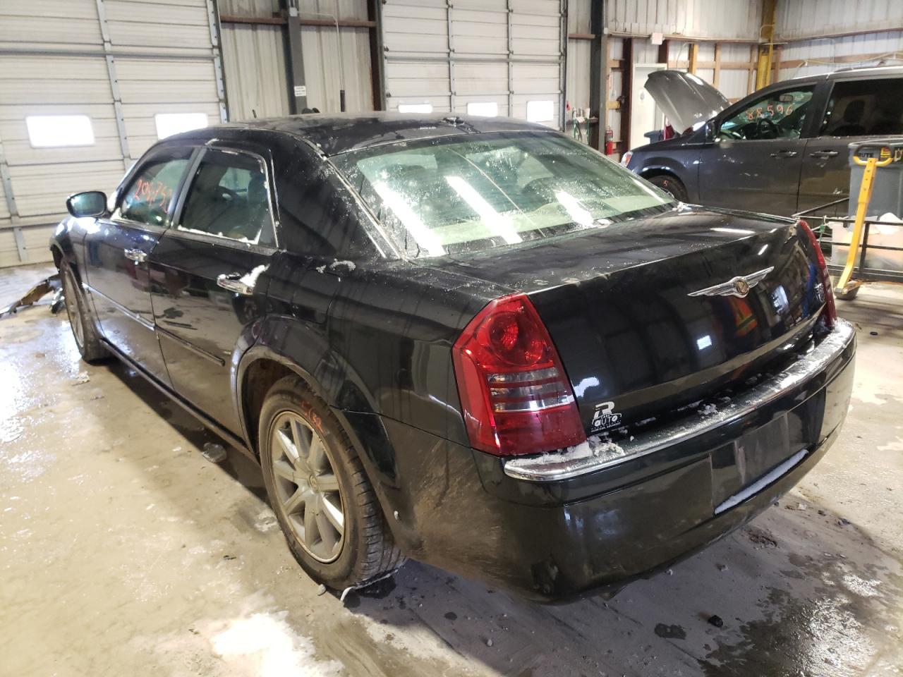 Photo 3 from auction – 2007 CHRYSLER 300C with VIN 2C3KA63H47H653760