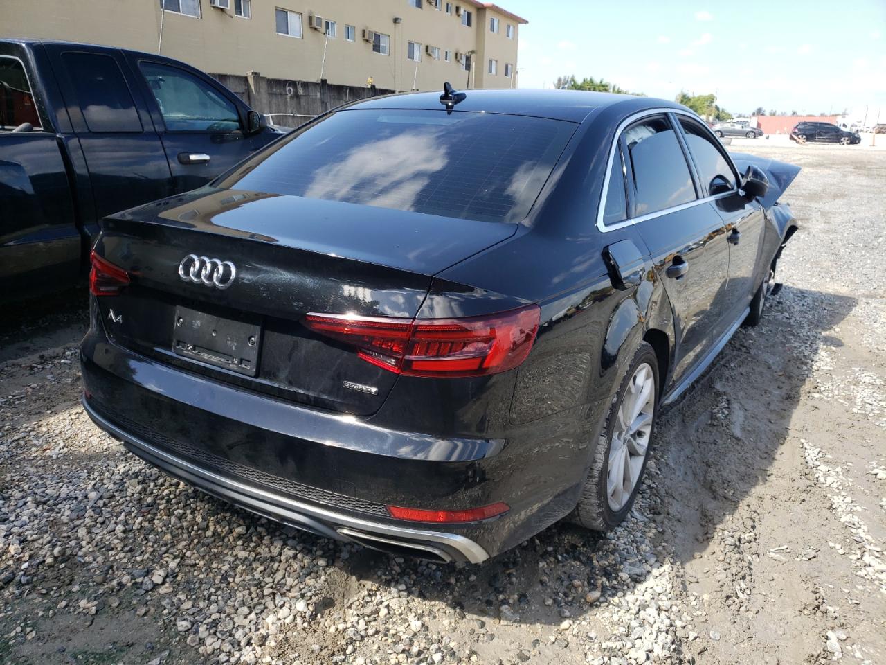 Photo 4 from auction – 2019 AUDI A4 PREMIUM with VIN WAUDNAF40KA003686