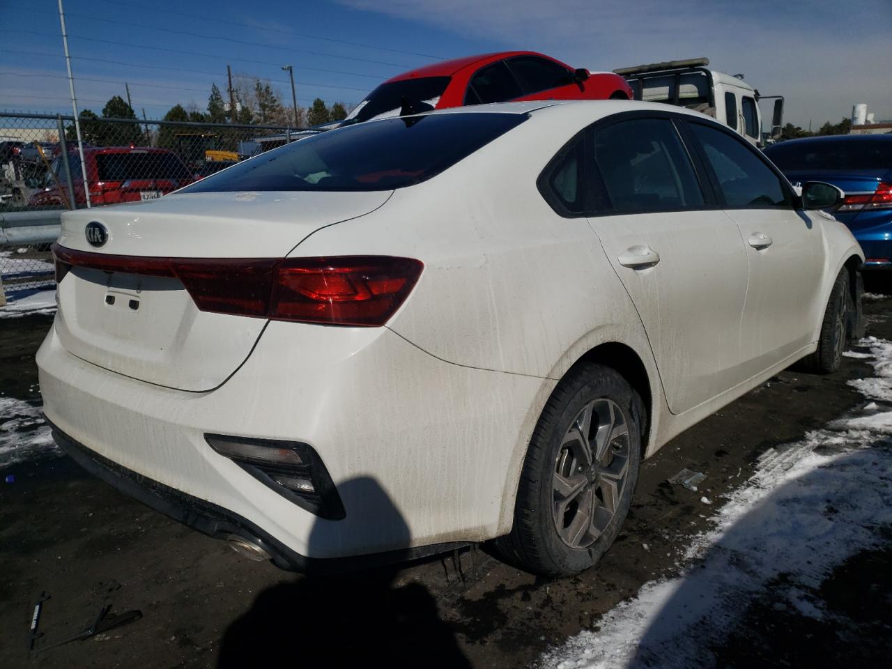 Photo 4 from auction – 2019 KIA FORTE FE with VIN 3KPF24AD8KE040981