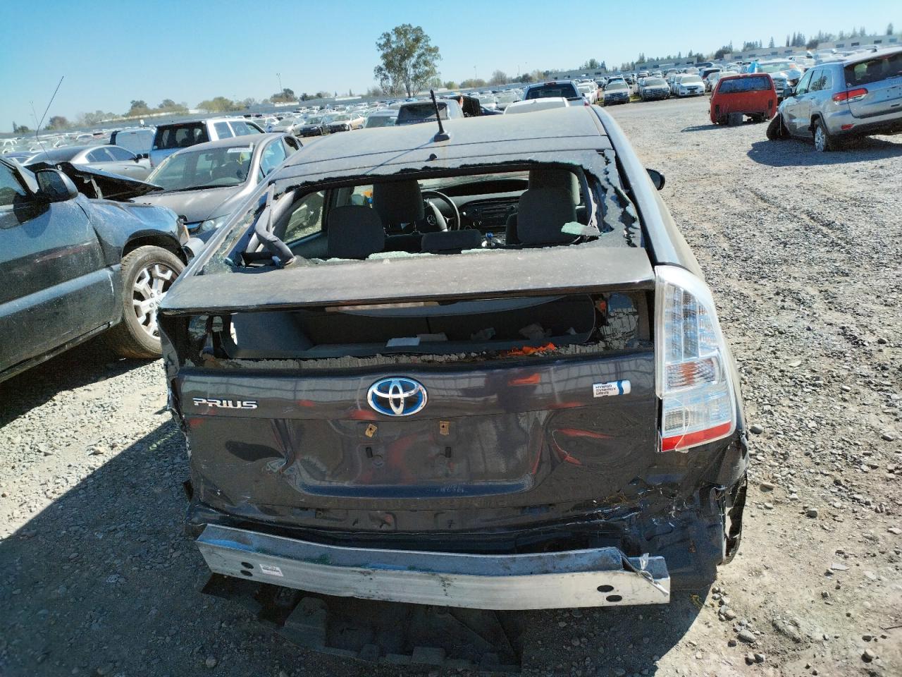 Photo 9 from auction – 2011 TOYOTA PRIUS with VIN JTDKN3DU8B1340776