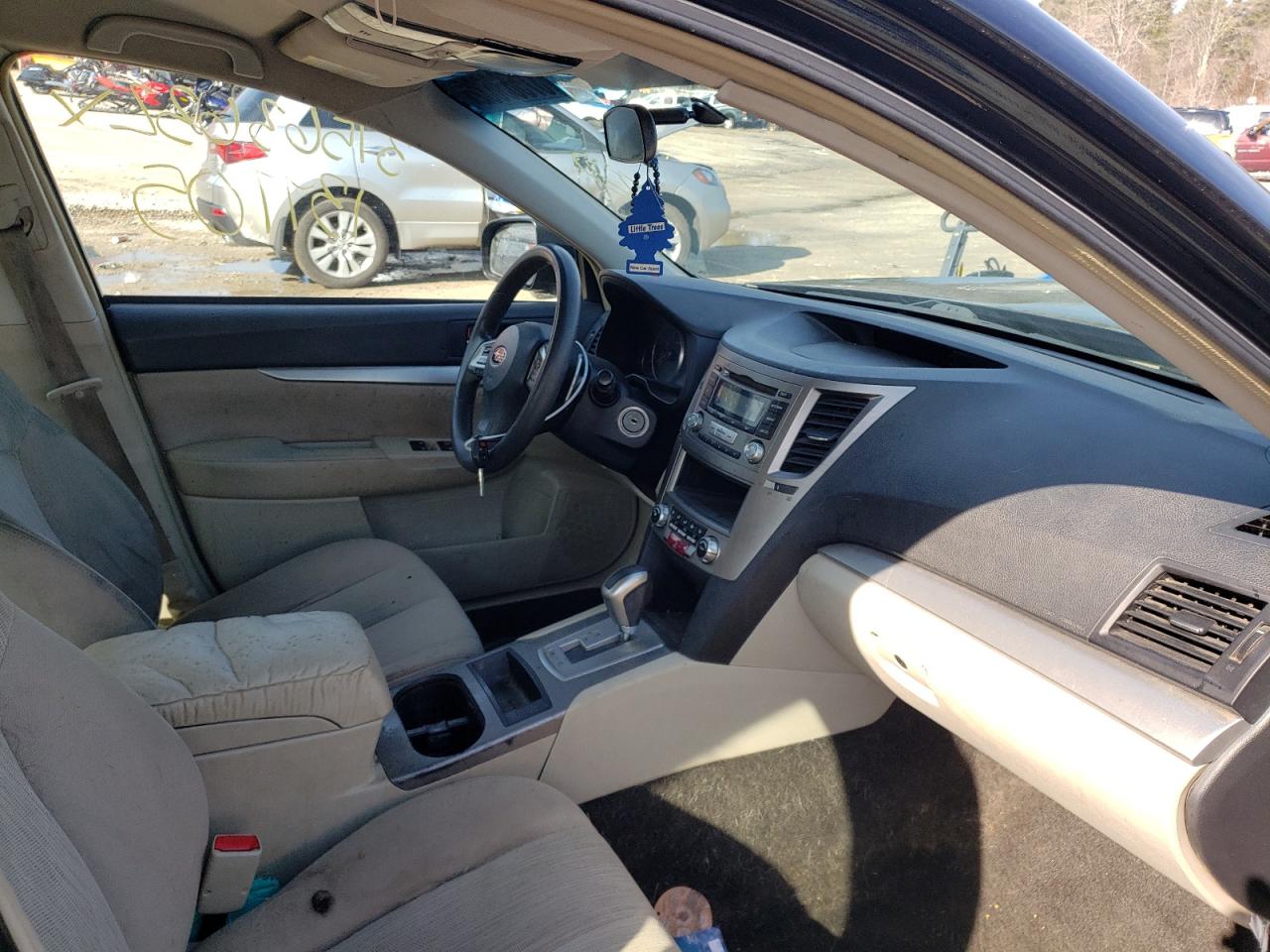 Photo 5 from auction – 2014 SUBARU LEGACY 2.5 with VIN 4S3BMBA69E3036075