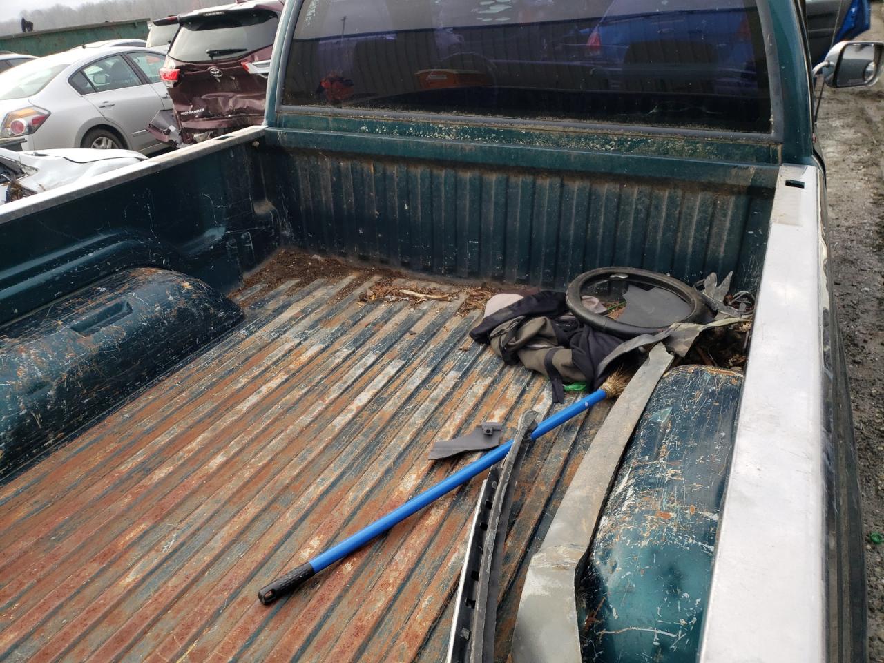 Photo 6 from auction – 1997 DODGE RAM 1500 with VIN 1B7HC16Y8VJ589992
