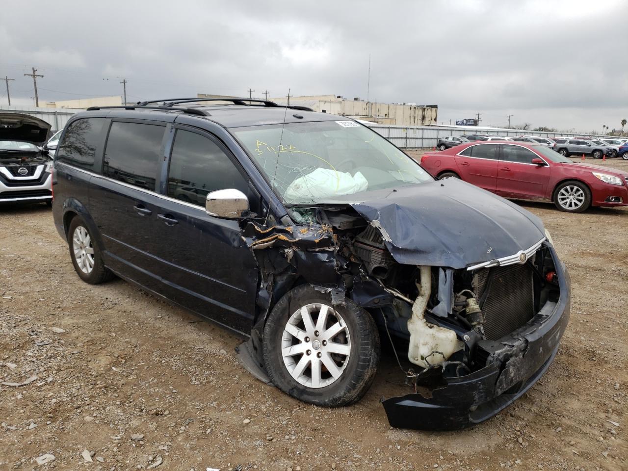 CHRYSLER TOWN&COUNT 2008 with VIN 2A8HR54P68R648398 - Photo from auction