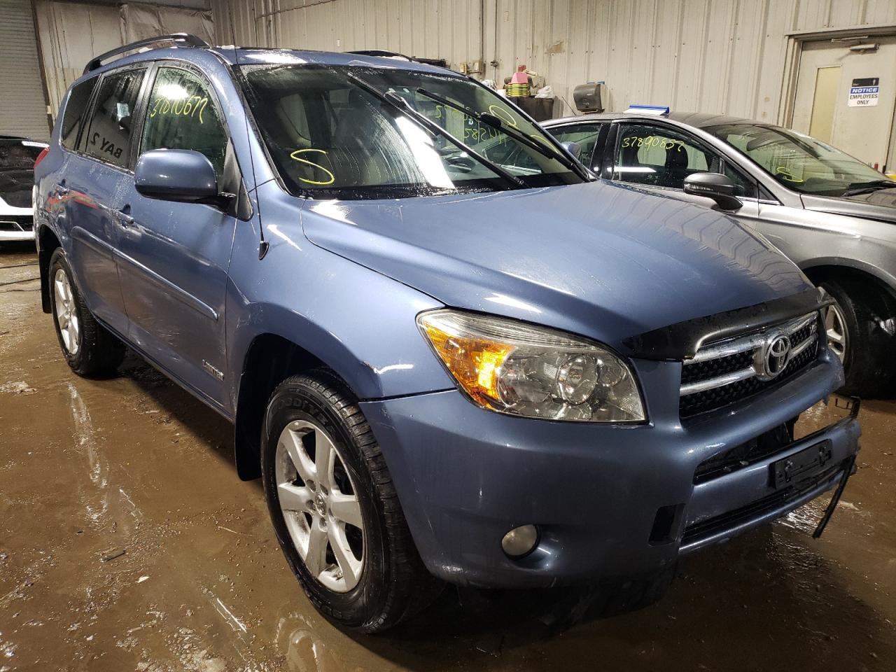 TOYOTA RAV4 LIMIT 2008 with VIN JTMBK31V686045886 - Photo from auction