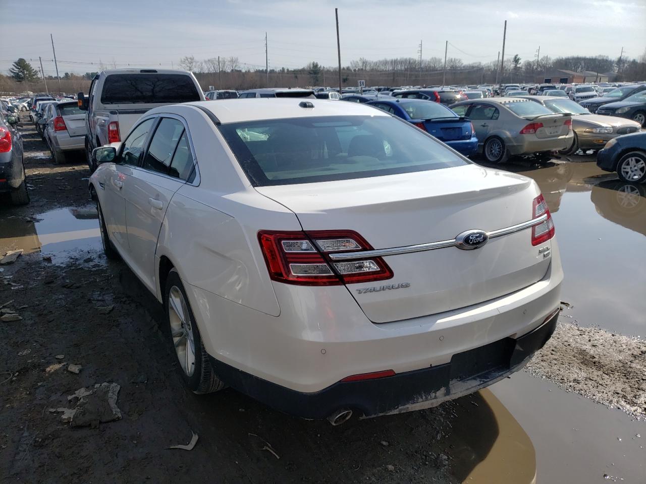 Photo 3 from auction – 2017 FORD TAURUS SEL with VIN 1FAHP2H81HG114182