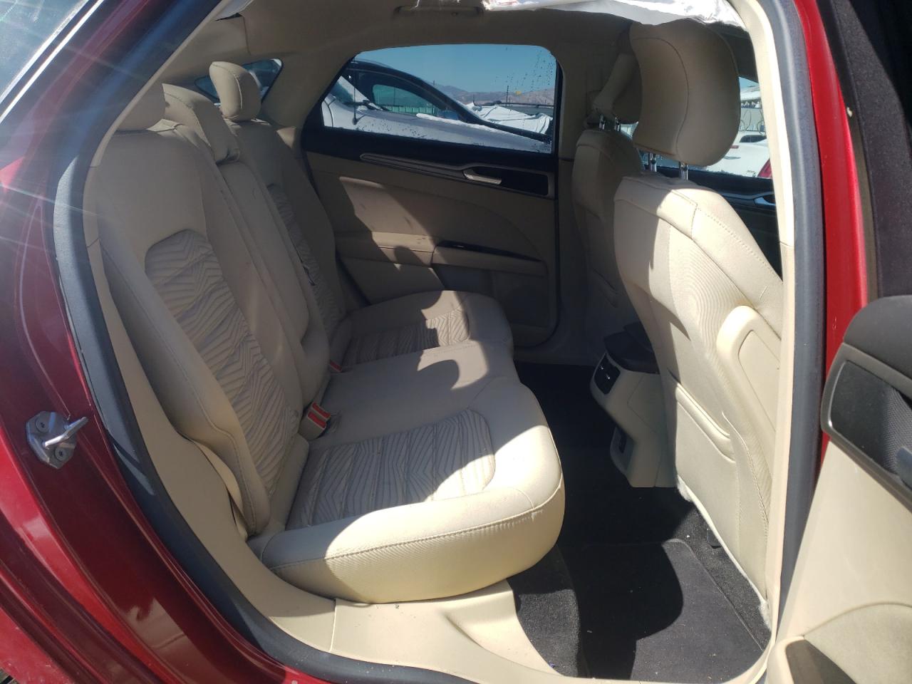 Photo 6 from auction – 2016 FORD FUSION SE with VIN 3FA6P0H73GR290046