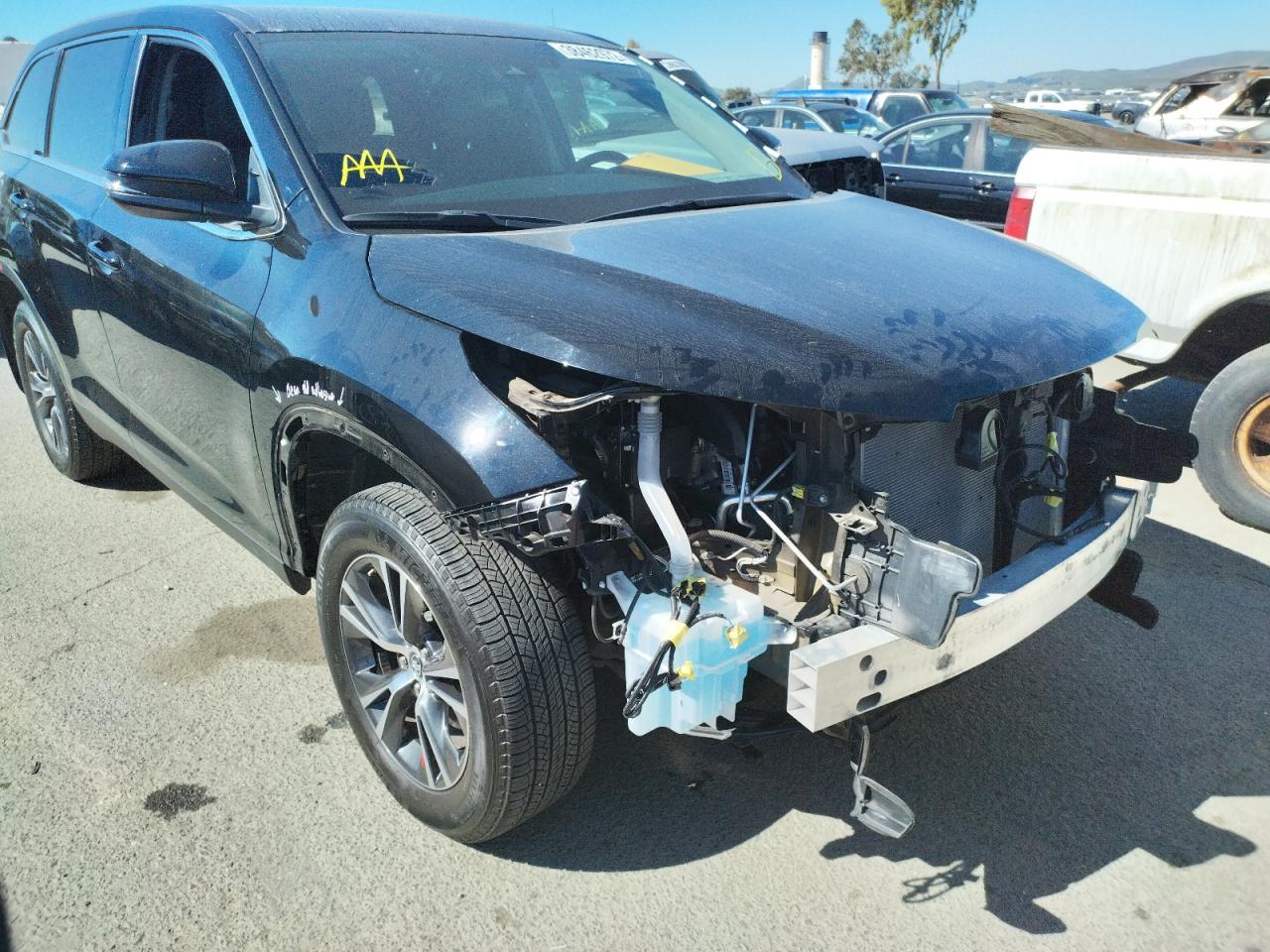 Photo 9 from auction – 2019 TOYOTA HIGHLANDER with VIN 5TDBZRFH1KS735120