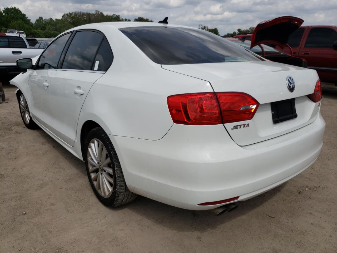Photo 3 from auction – 2014 VOLKSWAGEN JETTA SEL with VIN 3VWL17AJ7EM260651