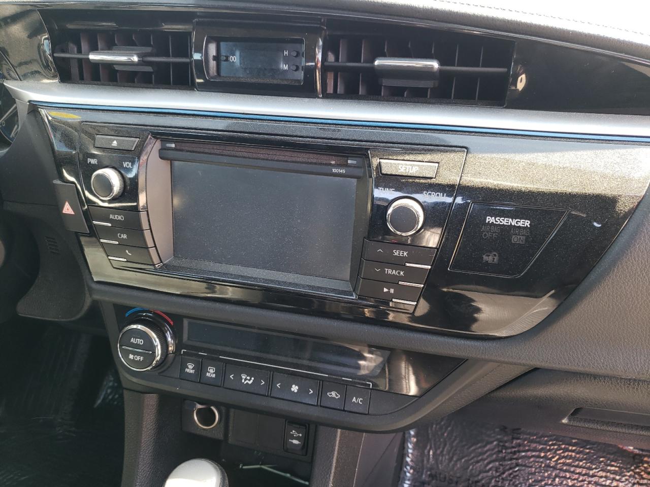 Photo 9 from auction – 2015 TOYOTA COROLLA L with VIN 5YFBURHE2FP305578