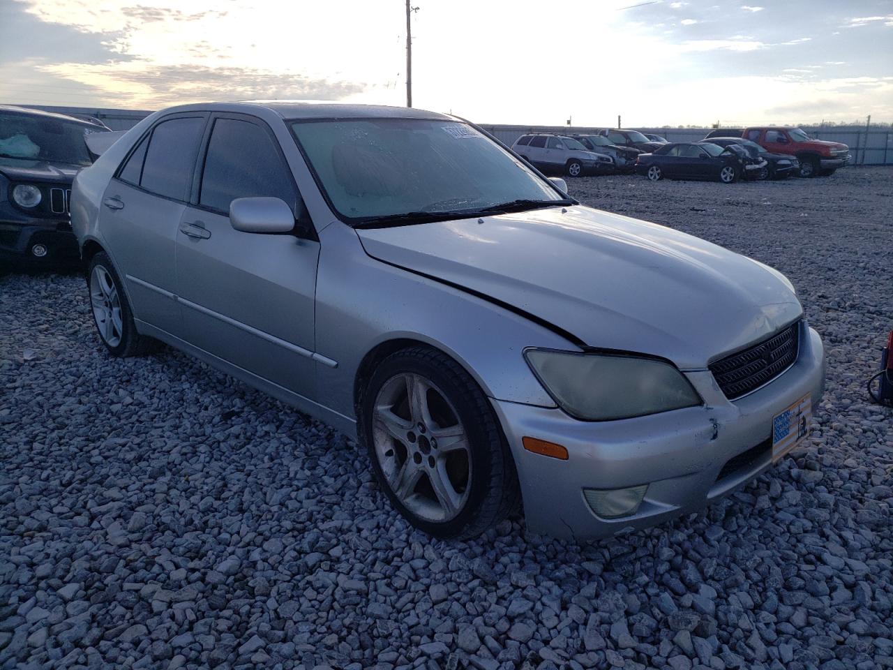 LEXUS IS 300 2002 with VIN JTHBD192620060762 - Photo from auction
